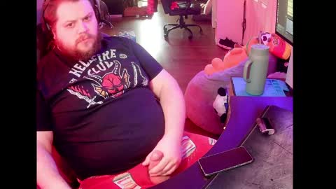 HungStepSon online show from April 19, 2:27 pm