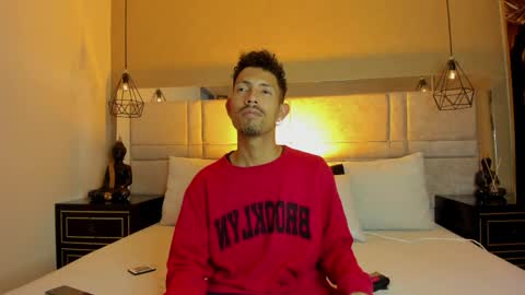 Noah online show from June 1, 1:44 pm