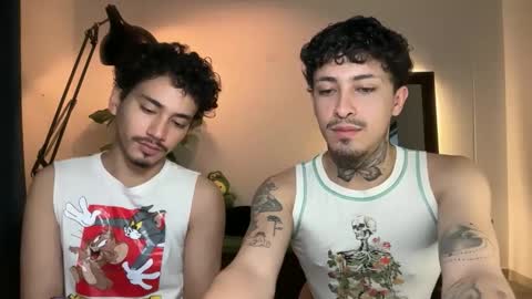 noah_and_steven online show from May 25, 3:51 pm