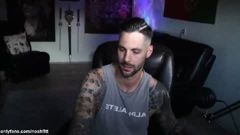 Noah Fitt online show from June 23, 3:11 am