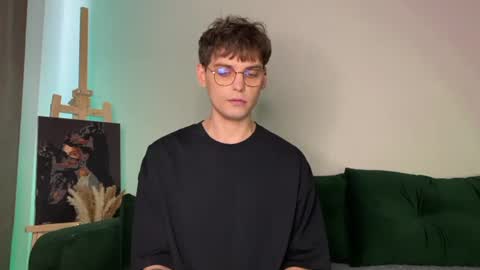 oliverlawrence online show from July 1, 9:43 am