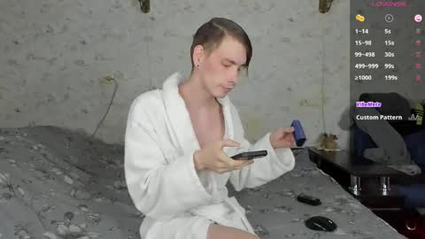 Erick  online show from April 9, 6:30 am