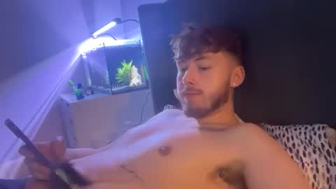 owenbeaa22 online show from May 15, 1:58 am