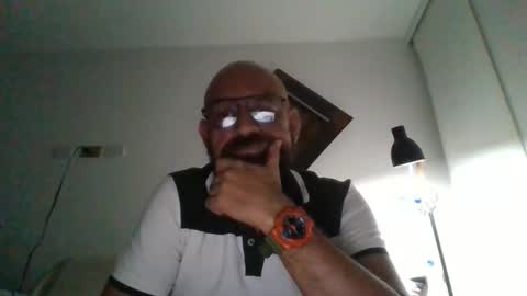 paco9862 online show from May 14, 2:09 am