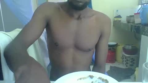 papitoh18 online show from May 25, 9:37 am