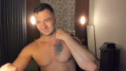 paulblack021 online show from June 25, 2:44 pm