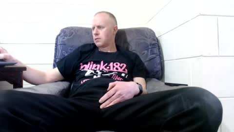paulstevenson2064 online show from August 5, 5:23 am