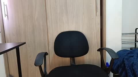 pecsblack888 online show from April 14, 9:03 pm