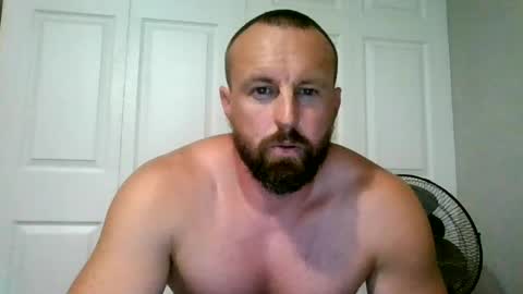 r_shackleford15 online show from July 10, 8:32 pm