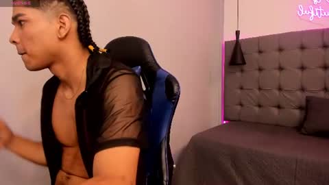 rauw21 online show from June 14, 2:24 am