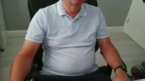 UK Straight Guy online show from July 29, 5:45 pm