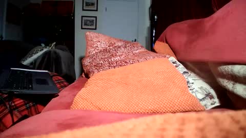 rowa987161 online show from April 4, 11:40 am