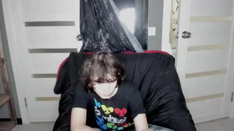 2 brothers Adam and Alex online show from October 16, 3:47 am