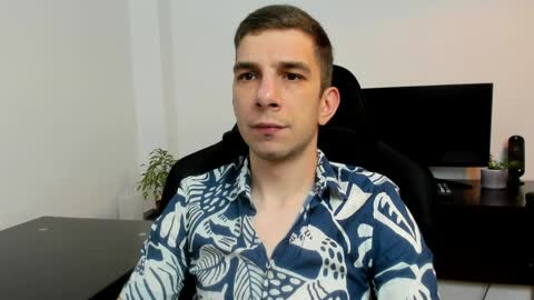 Andrew C. online show from June 5, 8:03 pm