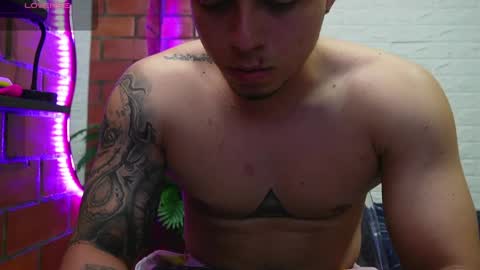 sainix_ online show from April 9, 6:19 am