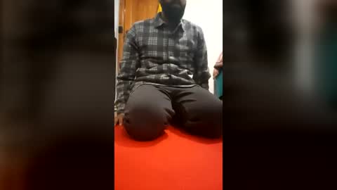 sam_sam93658 online show from August 6, 11:05 am