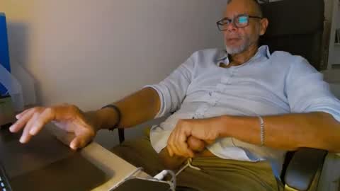 Sam online show from July 2, 5:19 pm