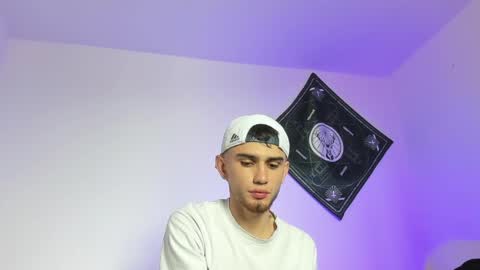 samevansx online show from May 28, 6:39 pm