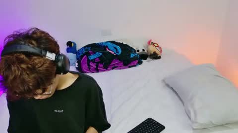 Sammy online show from July 12, 5:53 am