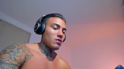 Santi Ferrer online show from May 20, 3:46 am