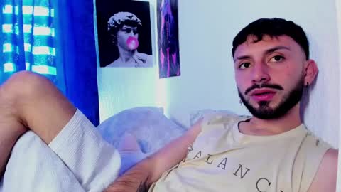 Santi online show from May 25, 9:21 pm