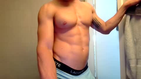 santimaitre online show from August 8, 5:42 pm