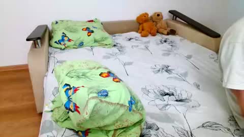 sasha_calvin online show from July 3, 6:45 pm