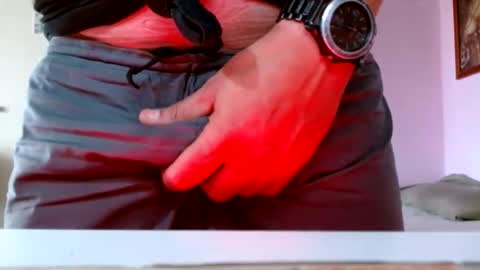 sbutter online show from July 26, 2:47 pm