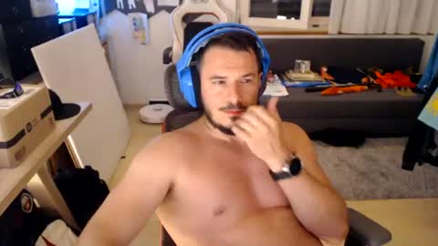 schweizer_87 online show from June 20, 9:31 pm