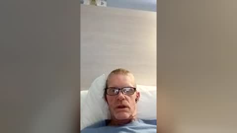 scottyhottie1x online show from June 27, 6:49 am