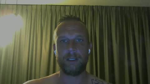 sence08 online show from April 12, 7:59 pm