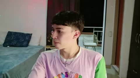 seth_ryder online show from August 5, 5:23 am