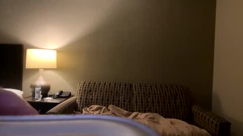 Smooth bi guy online show from June 3, 7:32 am