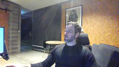 shad0w_hunter online show from June 24, 11:18 pm