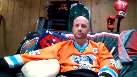 Shooter Mcwackin online show from August 4, 5:24 am