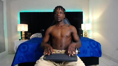 SKYLERBIGXXX online show from April 30, 4:19 am