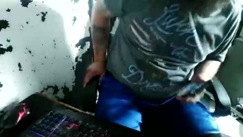 slickwill2391 online show from June 10, 7:14 pm