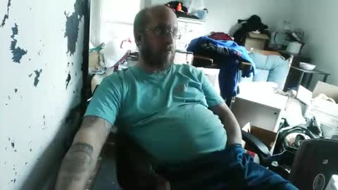 slickwill2391 online show from May 10, 6:31 pm
