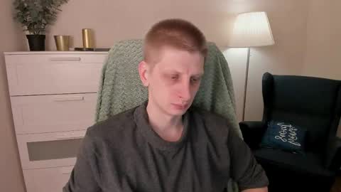 Andy online show from April 10, 8:38 pm