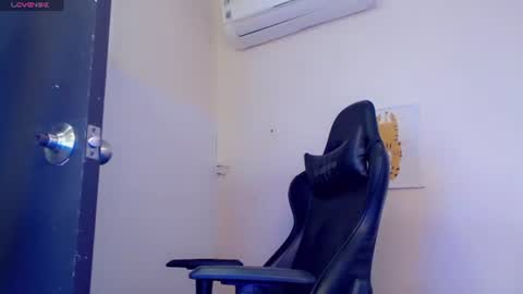 ESTEBAN online show from August 2, 11:36 pm