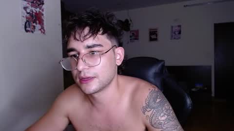 Alex   online show from August 9, 5:08 pm