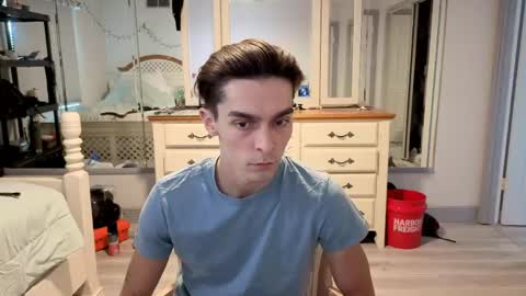 str8whiteboy21 online show from May 31, 6:09 pm