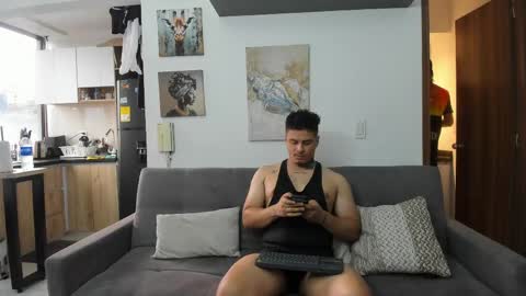 straight__friends online show from June 3, 1:46 pm