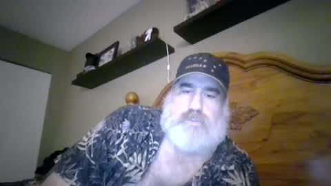 Straightbear4you online show from August 8, 10:44 am