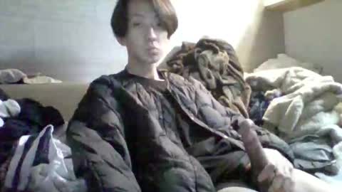 Asian boy online show from April 21, 6:25 pm