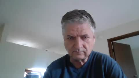 stuart9900 online show from July 1, 7:36 pm