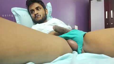 susmu28 online show from March 26, 1:21 am