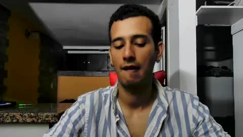 talktome4 online show from July 9, 3:33 am