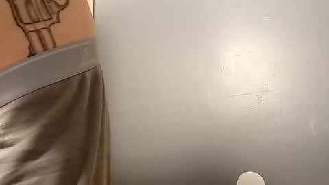 Tallcleancuthung online show from April 27, 12:46 pm