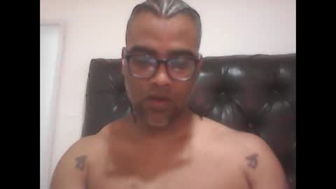 taofaifai online show from January 1, 2:20 pm